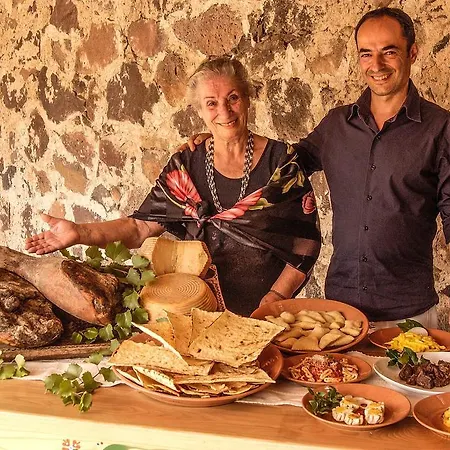 Omu Axiu Ξενοδοχείο 3*