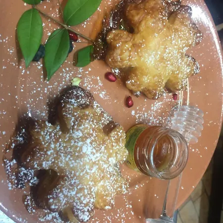 Ξενοδοχείο Omu Axiu 3*