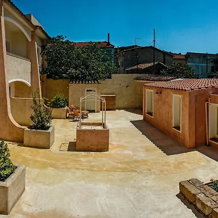 Omu Axiu Ξενοδοχείο 3*